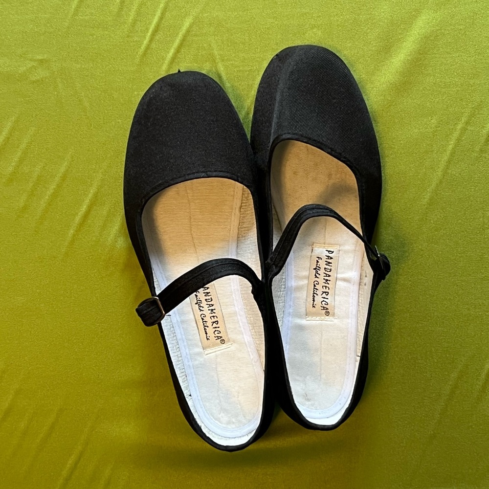 Black Mary Jane’s Size 9.5